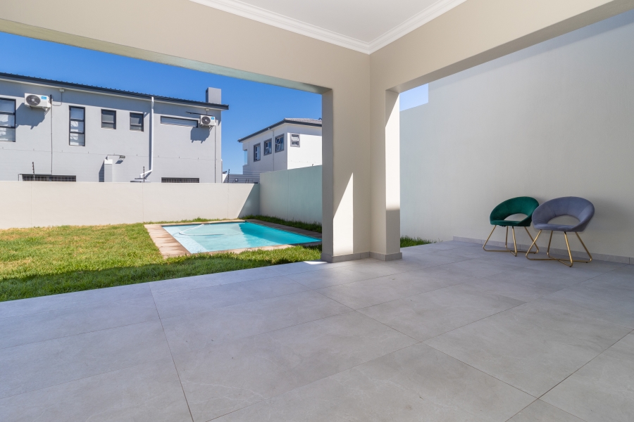 3 Bedroom Property for Sale in Sandown Western Cape